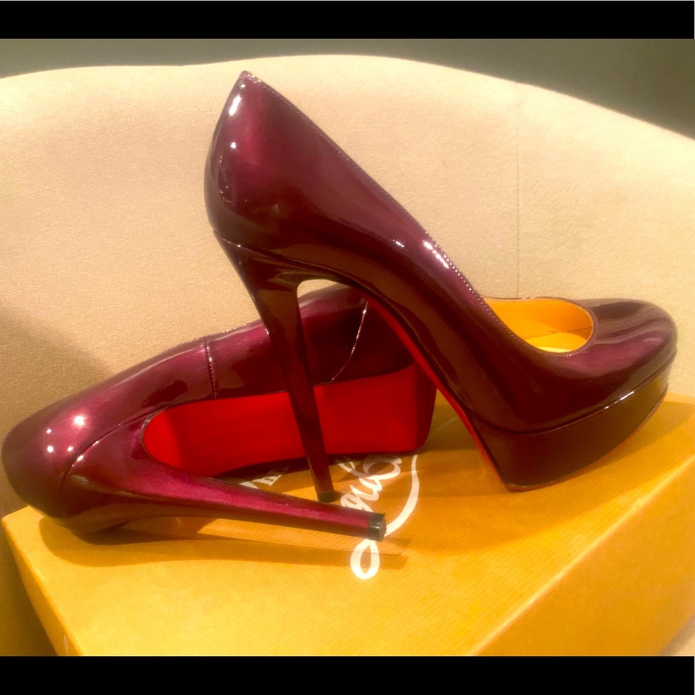 Christian Louboutin Bianca 140 Patent Calf 35.5